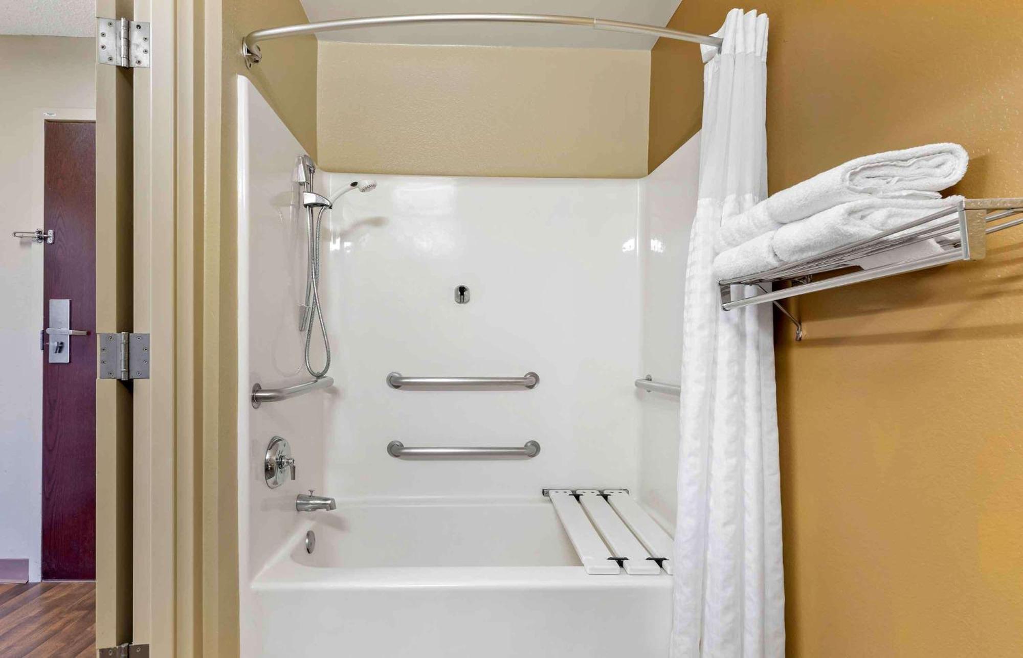 Extended Stay America Suites - Findlay - Tiffin Avenue Bagian luar foto