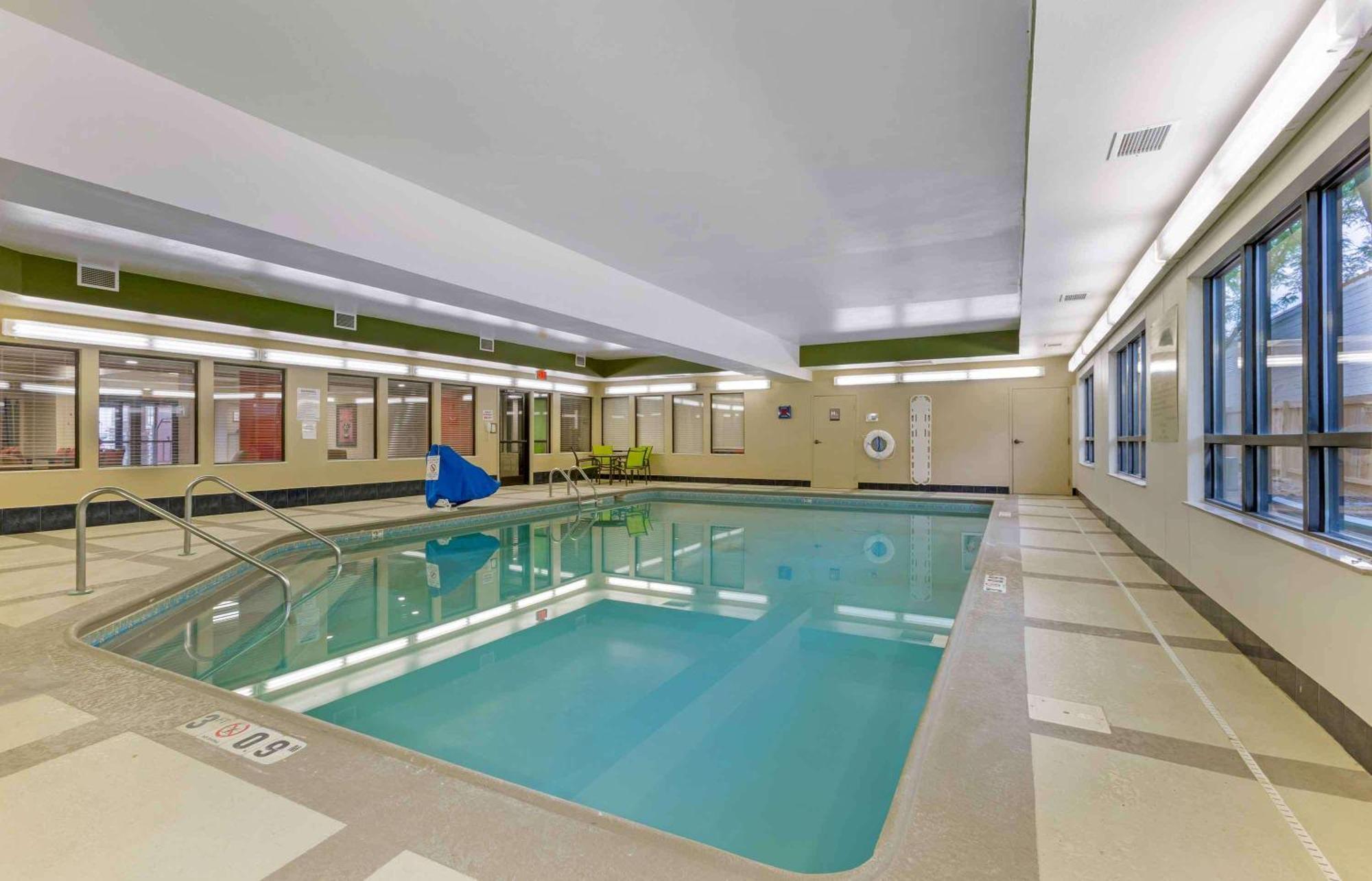 Extended Stay America Suites - Findlay - Tiffin Avenue Bagian luar foto