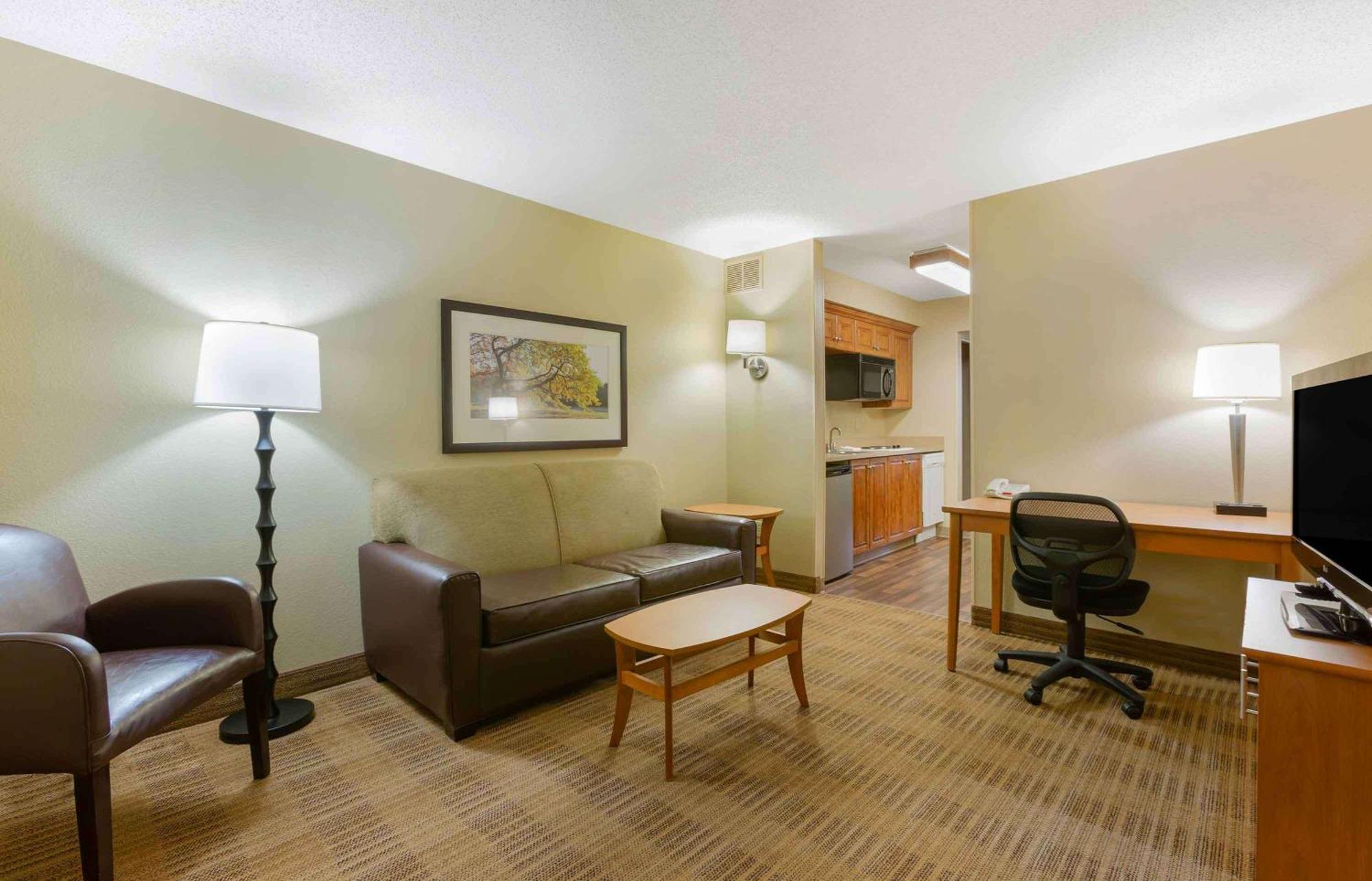 Extended Stay America Suites - Findlay - Tiffin Avenue Bagian luar foto