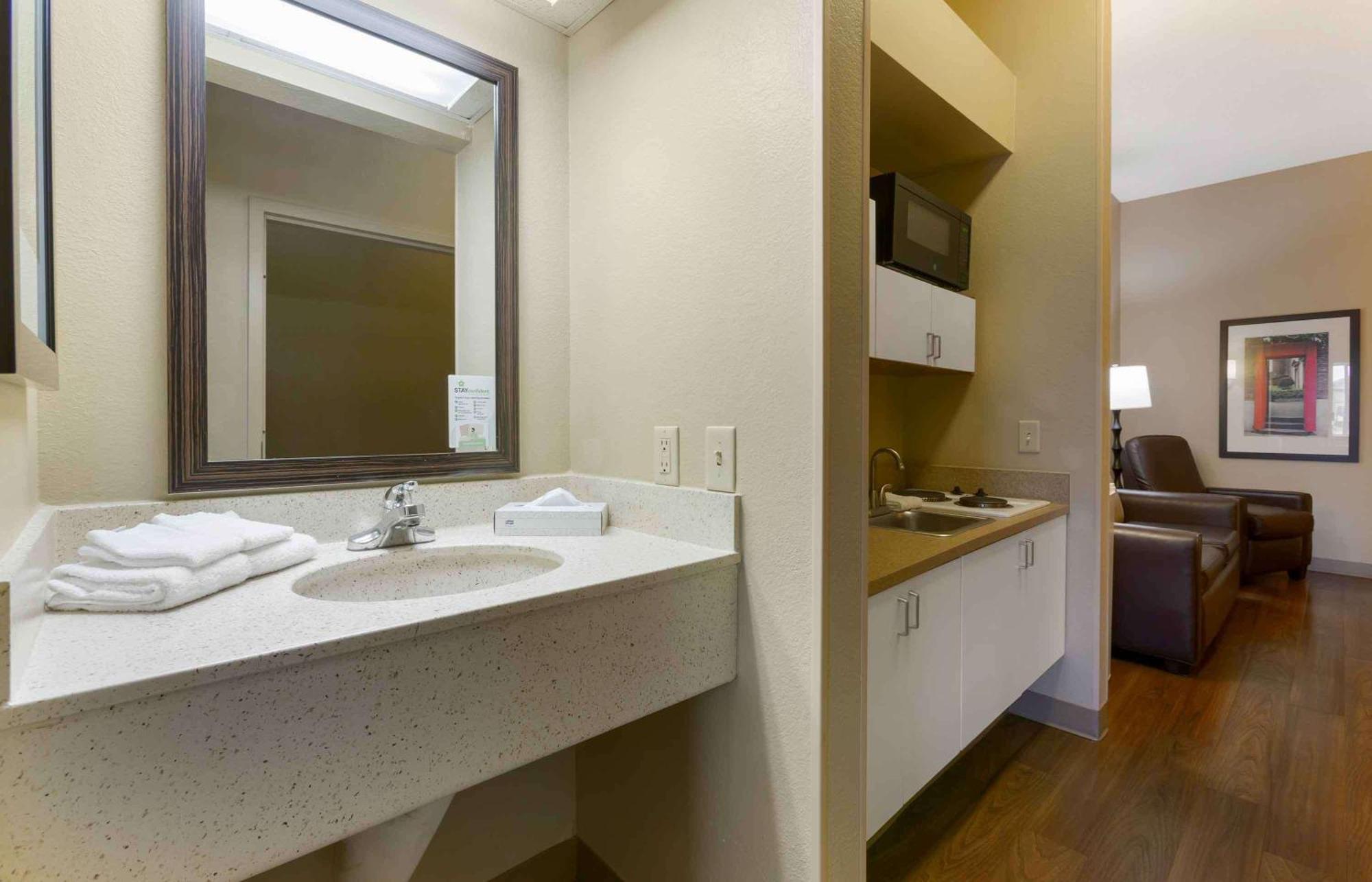 Extended Stay America Suites - Findlay - Tiffin Avenue Bagian luar foto