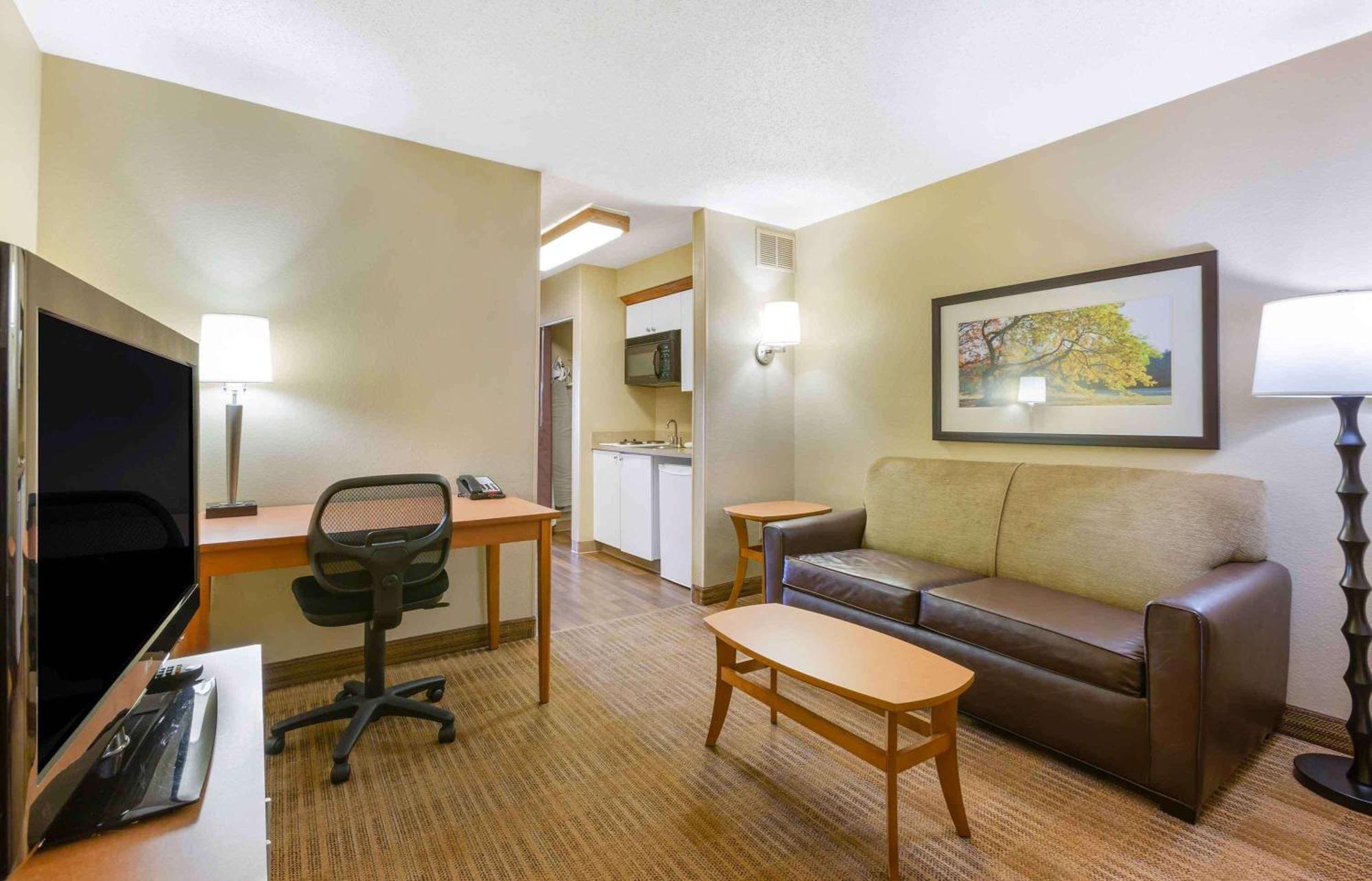 Extended Stay America Suites - Findlay - Tiffin Avenue Bagian luar foto